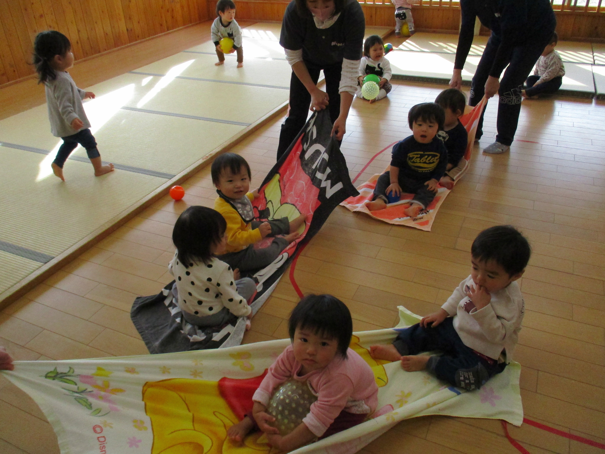 0 歳児 タオル 遊び セール